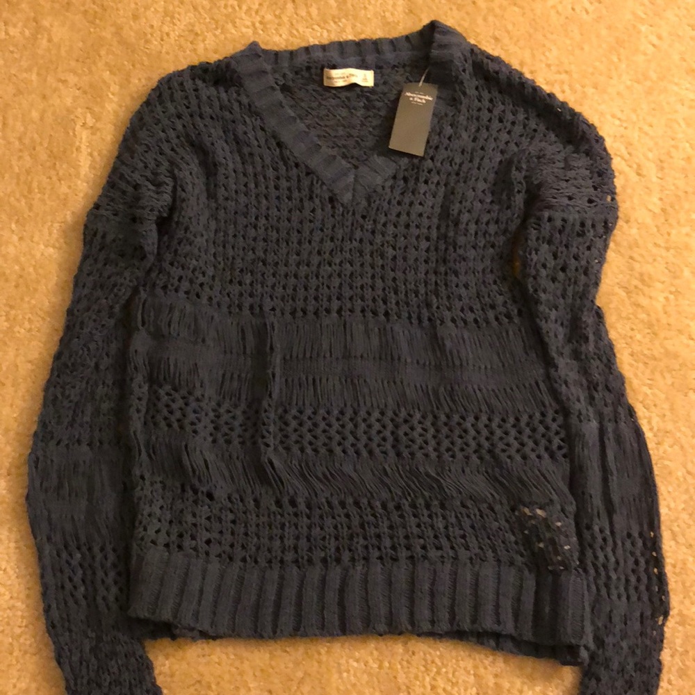 Abercrombie & Fitch knitted sweater.